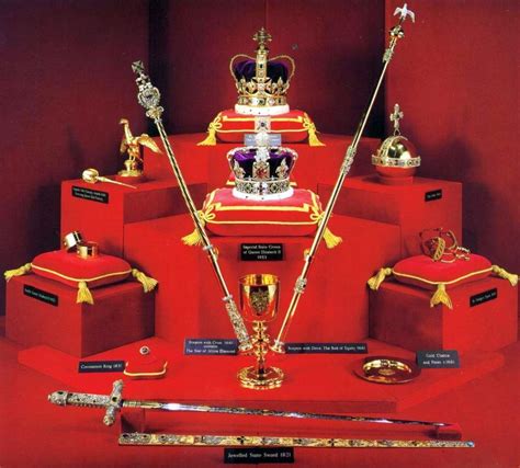 The Tower Of London And The Crown Jewels Heart Of England