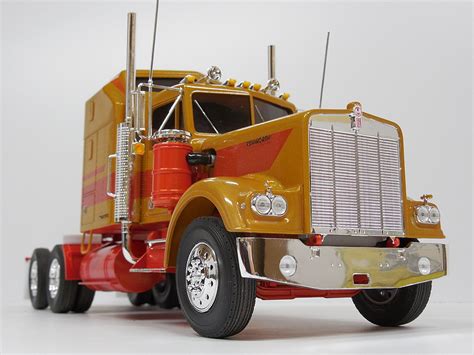 Kenworth W Plastic Model Truck Kit Scale