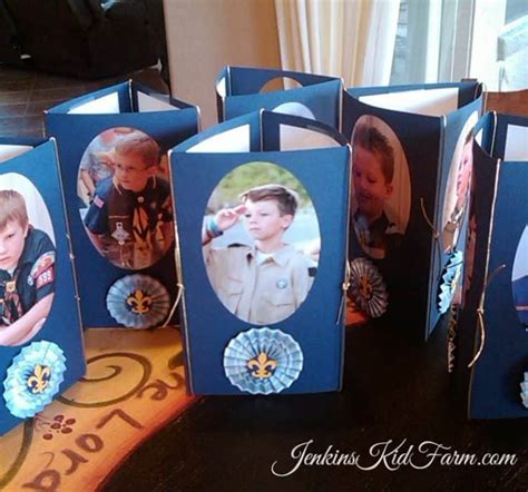 15 Ideas for Awesome Blue & Gold Centerpieces ~ Cub Scout Ideas