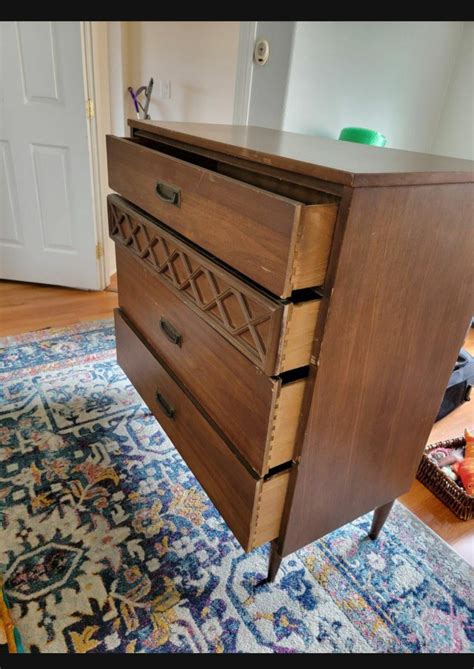 Bassett Dresser R Mid Century