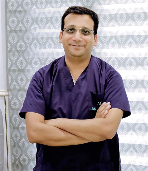 Consult Dr. Anand Jindal, Trusted knee replacement surgeon in Panchkula