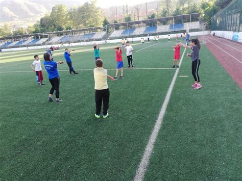 Gelece In Sporcular Yaz Spor Okullar Nda Yeti Tiriliyor Yeni Akit