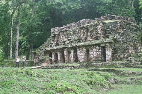 The best Maya ruins to visit 2 Yaxchilán Bonampak TravelArtWay