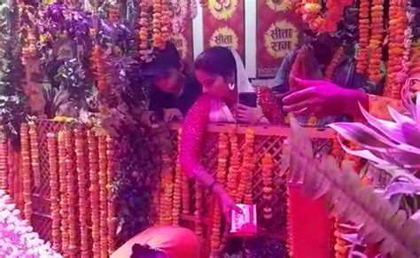 Prayagraj Hanuman Mandir संगम किनारे हनुमान जी का अनोखा मंदिर यहां