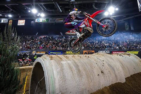 JONNY WALKER STORMS IDAHO ENDUROCROSS Dirt Bike Magazine