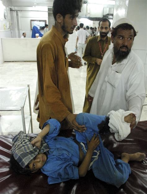 Bomb Blast in Pakistan: 8 people injured - Boffinசெய்தி Boffin News