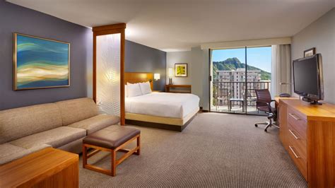 Affordable & Spacious Honolulu Hotel Rooms | Hyatt Place Waikiki Beach