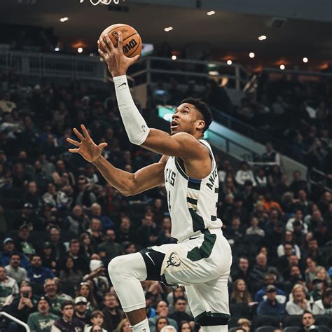 Milwaukee Bucks On Twitter Giannis Tied A Career High With 10 40