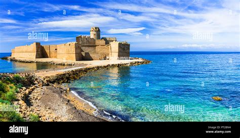 Impressive Aragonese Castle In Isola Di Capo Rizzuto Le Castella Near