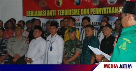 Pemuda Lintas Agama Di Muncar Deklarasi Anti Teroris Media Jatim