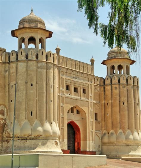 Lahore Fort - FlyVour