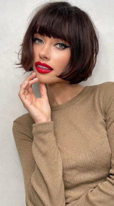 20 Chic Parisian French Bobs Sleek French Bob