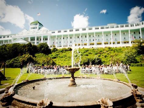 13 Scenic Lake Michigan Wedding Venues