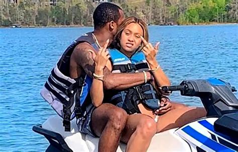 Deshaun Watsons Smoking Hot Gf Jilly Anais Toasts To Browns At Preseason Game Pics