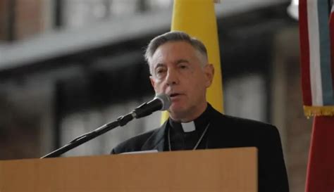 Carta a los Sacerdotes Adoración y Liberación