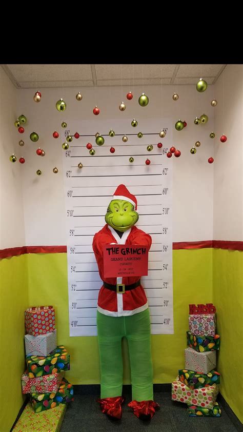 Whoville Office Decorations How The Grinch Stole Christmas Photo Booth Grinch Christmas Tree