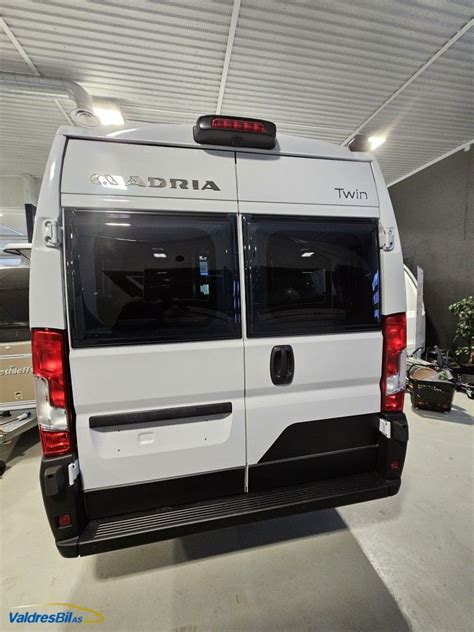 Til Salgs Adria Twin Plus 640 SGX Aut 2024 Bybobil 140 Hk 2 2