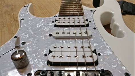 Jemming Up An Ibanez Jem Jr