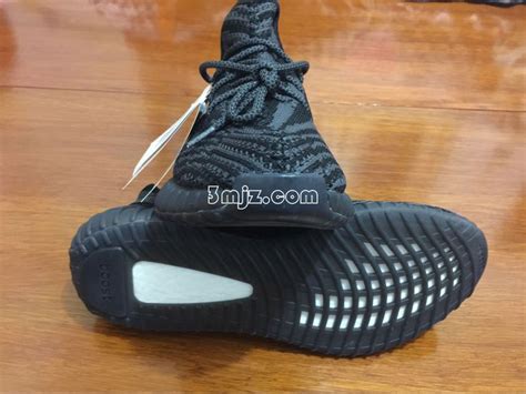 Yeezy Boost 550 Black Noir