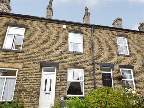 2 Bed Terraced House For Sale In Hillthorpe Road Pudsey West