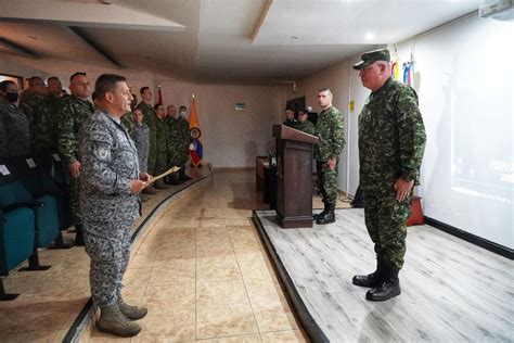 Fuerzas Militares De Colombia On Twitter Generalgiraldo Hablamos