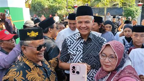 Datang Bersama Istri Ganjar Pranowo Berkunjung Ke Ponpes Nurul Islam