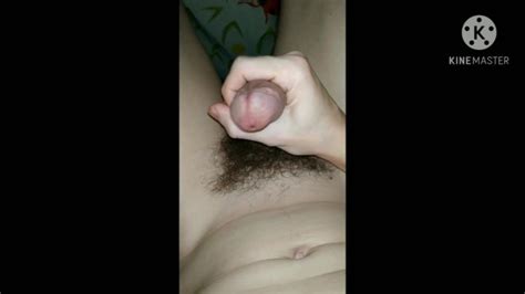 Дрочу свой член и кончаю ночью под одеялом Pornhub Gay