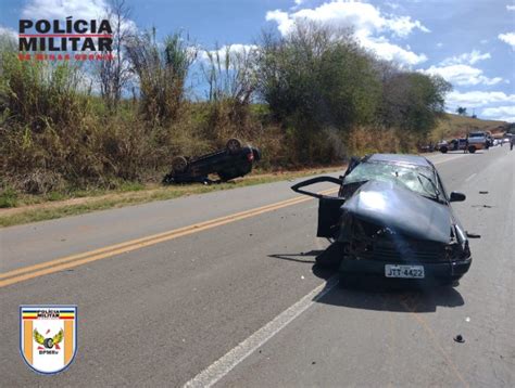 Acidente entre dois carros deixa uma vítima em estado grave no Sul de