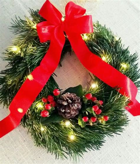 Christmas wreath | Christmas wreaths, Holiday decor, Christmas