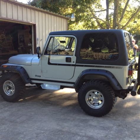 Hardtop Depot Quality Hardtop for Jeep CJ7 (1976-1986)