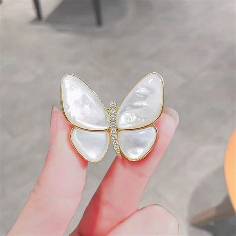 Pearl Gold Butterfly Korean Luxury Crystal Brooch Preeti