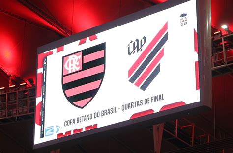 Athletico Encara Flamengo Tr S Zagueiros E Estreia Esquivel