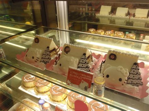 may kay.: Hello Kitty Cafe - Seoul, Korea