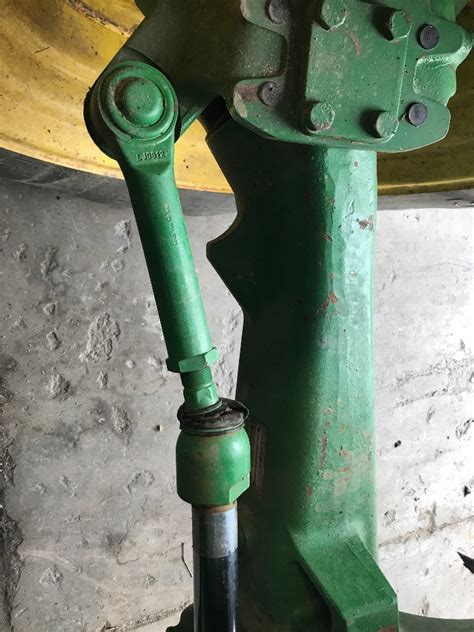 John Deere 7430 Mfd Front Axle