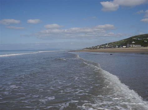 Barmouth Beach - Gwynedd | UK Beach Guide