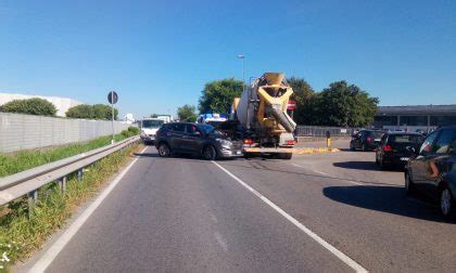 Incidente A Mornico Coinvolto Un Mezzo Pesante Foto Prima Treviglio