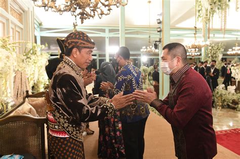 Foto Ketum Partai Perindo Hary Tanoesoedibjo Hadiri Resepsi Pernikahan