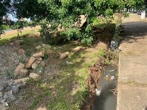 Moradores Denunciam Que Obra Embargada Pela Prefeitura Na Zona Oeste De