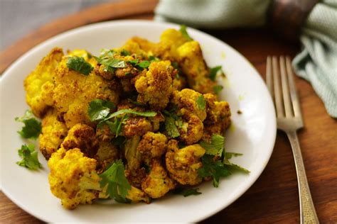 Gojee Curried Cauliflower With Simple Homemade Curry Powder By Knead