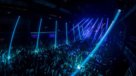 Light & Life Kicked off NYE Weekend with Zedd at the Helm [Review] - EDM.com - The Latest ...