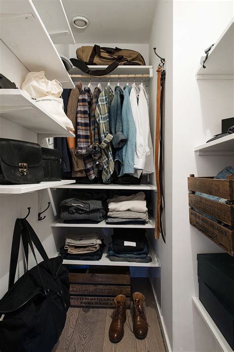 5 Small Walk-In Closet Organization Tips And 40 Ideas - DigsDigs