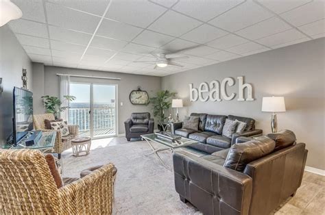 12 Airbnbs in Pensacola Near the Beach, Downtown, and With a Private Pool