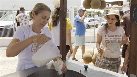 Alboraya reparte 3 000 vasos de horchata en la gran fiesta del Día de