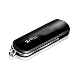 Silicon Power 8GB Luxmini 322 Flash Drive (Black)