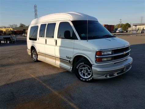 Conversion Van Chevy Express 1gbfg15r5y1204645