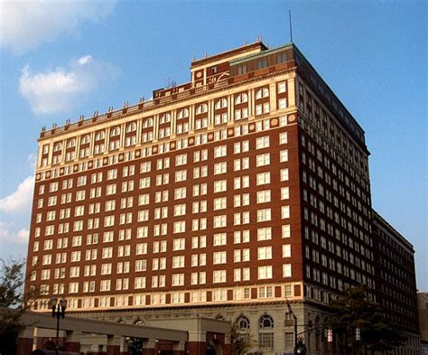 These 10 Haunted Hotels In Kentucky Will Make Your Stay A Nightmare