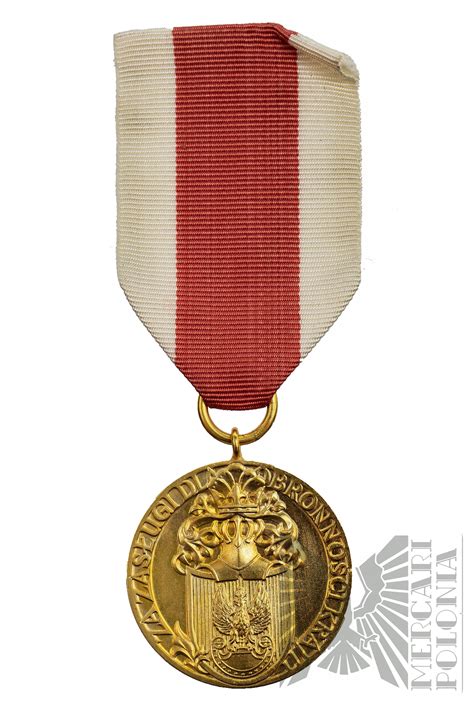 Iii Rp Z Oty Medal Za Zas Ugi Dla Obronno Ci Kraju Aukcja Internetowa