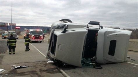 Rig Rollover Slows Traffic In Dunmore