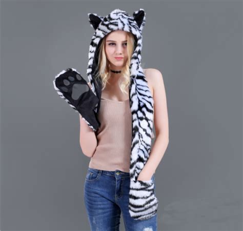 Animal Faux Fur Wolf Tiger Ears Hat Gloves Mittens Long Scarf Snood