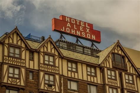 This 'Haunted' Hotel Was Once the Home of Alfred Hitchcock - Atlas Obscura